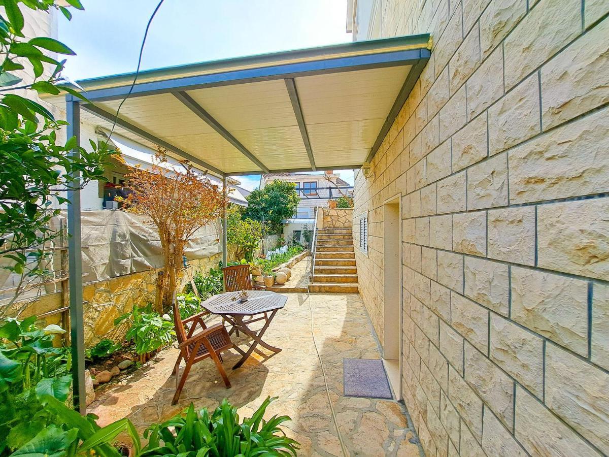 Apartments Ivanka Supetar Extérieur photo