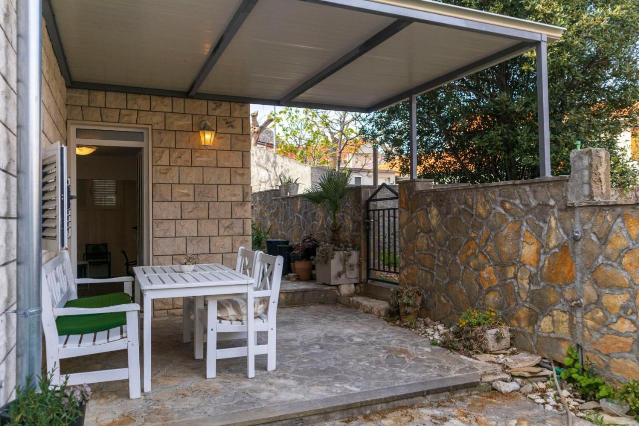 Apartments Ivanka Supetar Extérieur photo