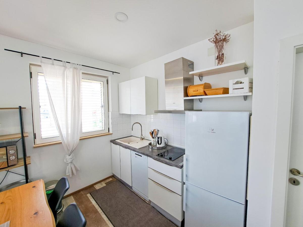 Apartments Ivanka Supetar Extérieur photo