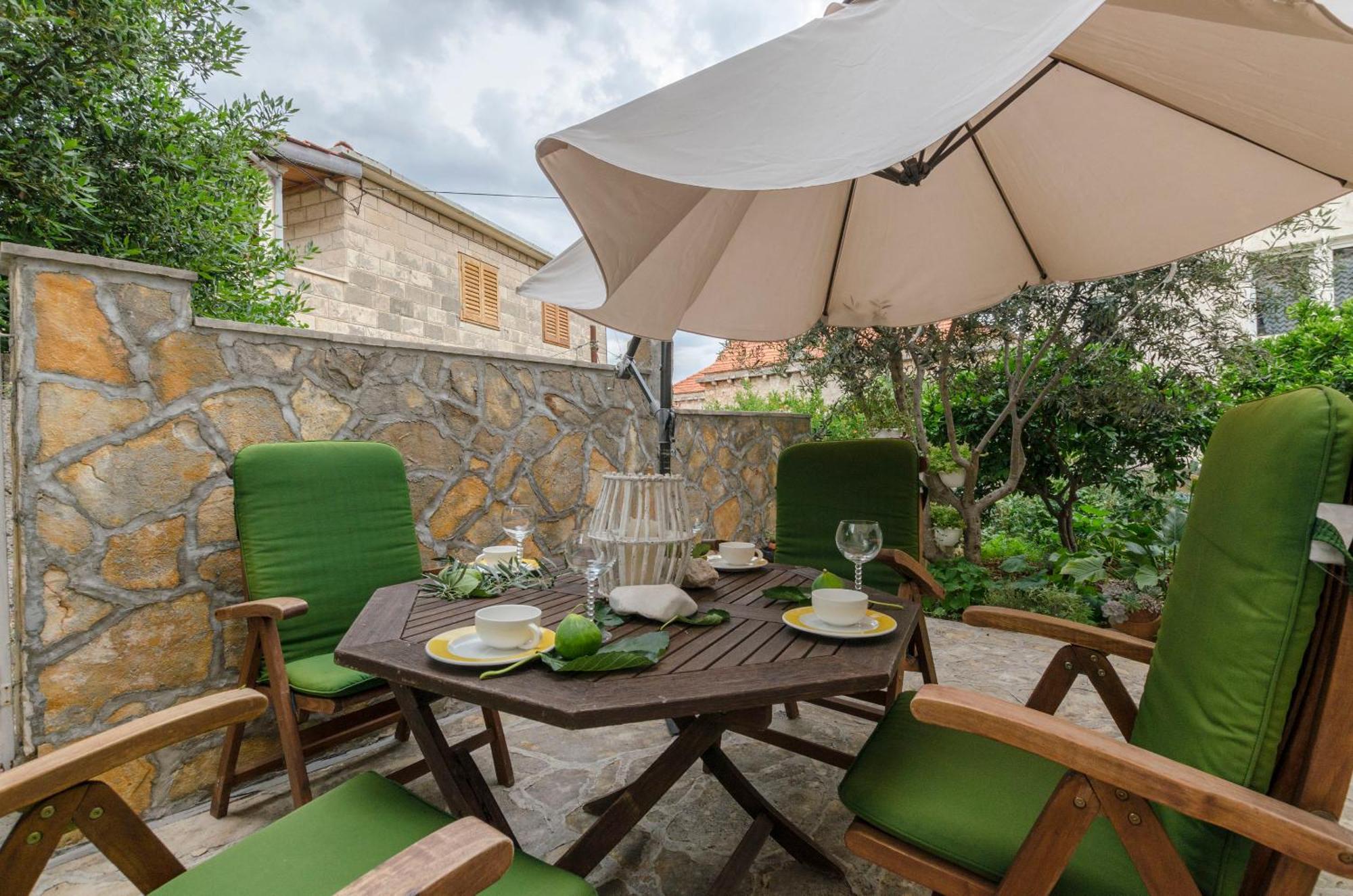 Apartments Ivanka Supetar Extérieur photo