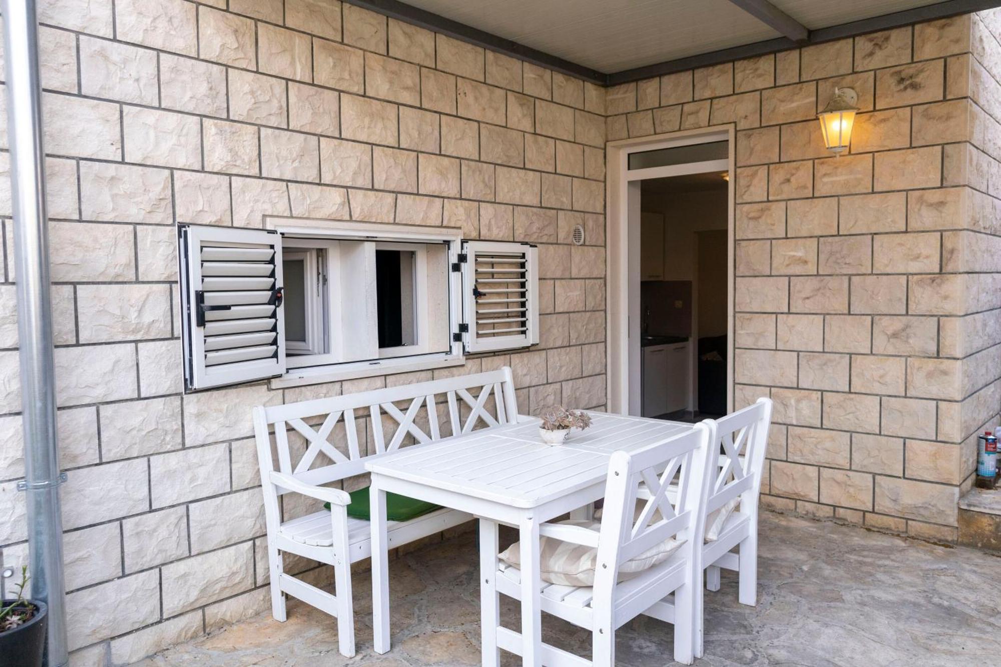 Apartments Ivanka Supetar Extérieur photo